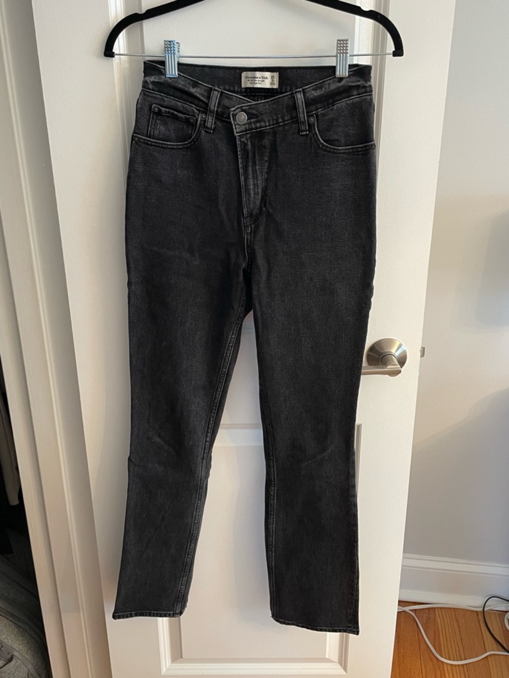 Abercrombie & Fitch Criss-Cross Waist, Ultra High-Rise Slim Straight Jeans